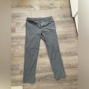 Lululemon ABC pant 34 waist
